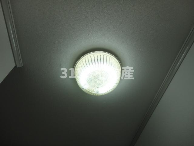 シャンブルクレールＵⅠの設備|照明（玄関）