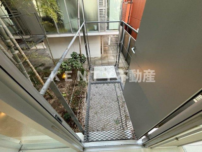 【バルコニー】 | Ｇ－ＦＬＡＴ | バルコニーからの眺めを楽しみながら食事をしませんか