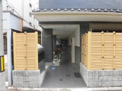 ハイダウェイ下古城のエントランス