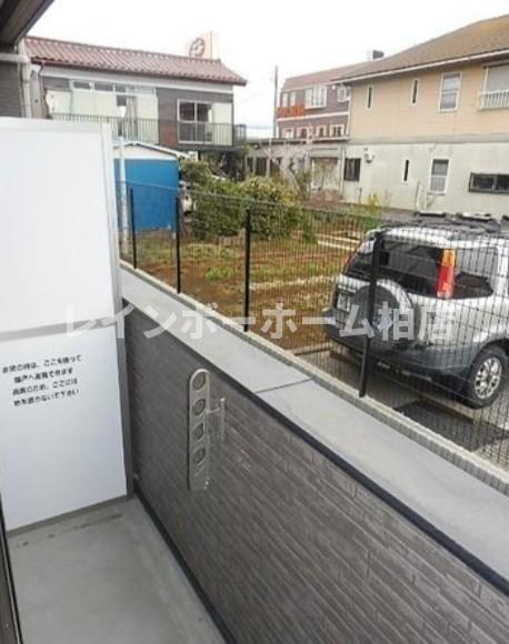 特典：仲介手数料が無料です!!のバルコニー|陽当たり良好なバルコニーです