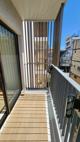 プライムメゾン西早稲田のバルコニー|同タイプ3階の写真です。