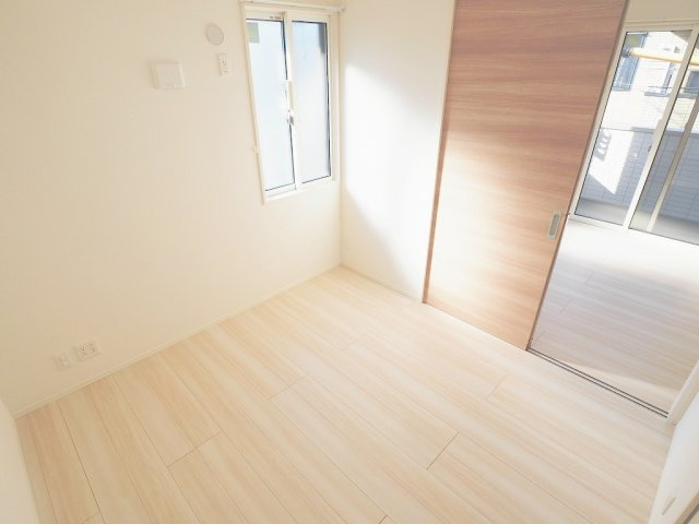 ノクターン　Ⅱ棟の洋室