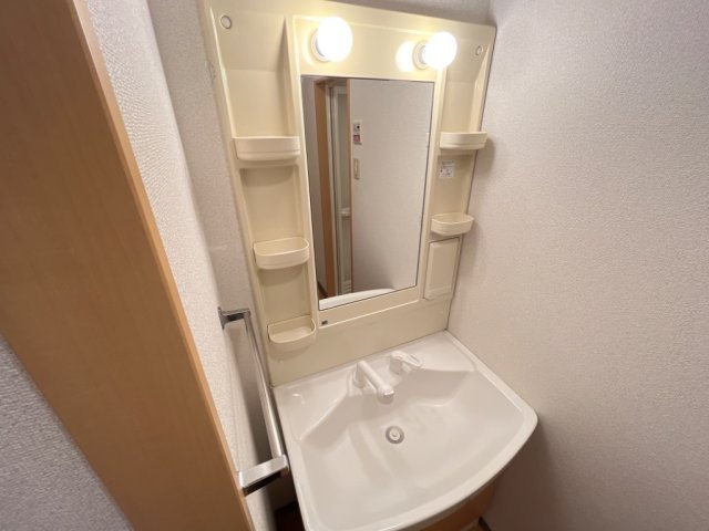 Ocean View Courtの洗面所