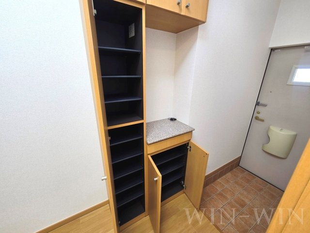 ローレル藤沢の玄関|イメージ（同建物内別部屋の写真です）