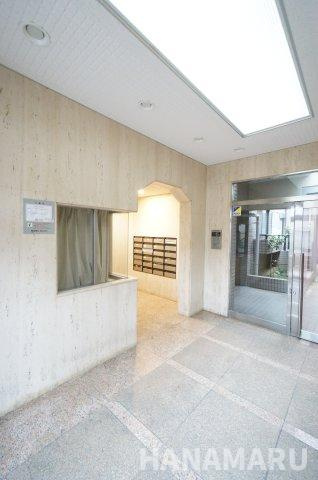 リズ稲毛のエントランス|＊当日ご案内可＊ご希望の物件まとめてご案内！弊社が掲載していない物件でもOK♪お気軽にご相談ください ♪お電話でのお問合わせがスムーズ♪