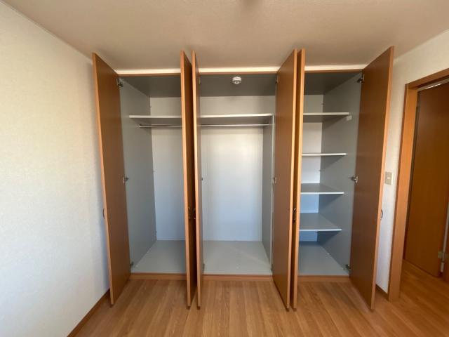 レジデンス　Ａｉの収納|クローゼット