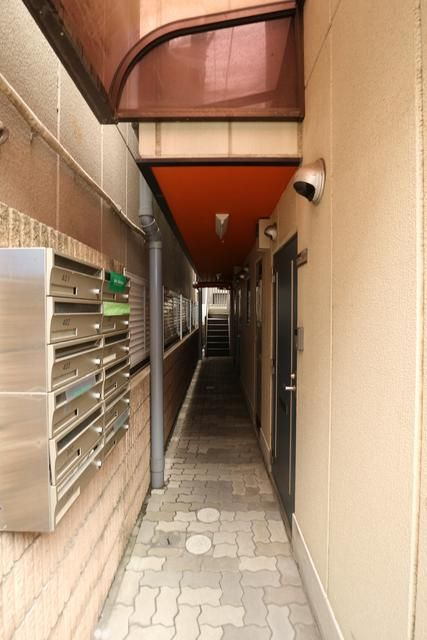 イーストフローラ東長崎のエントランス