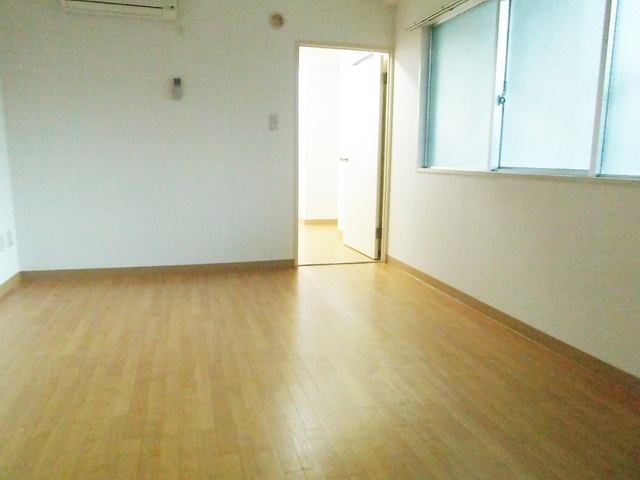 クレール東十条の居間・リビング|全室フローリングのお部屋です！