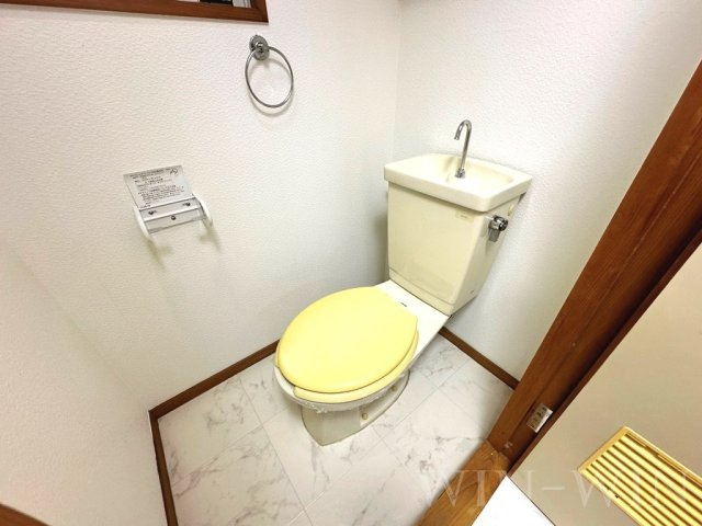 アスカ Ⅱのトイレ|イメージ（同建物内別部屋の写真です）