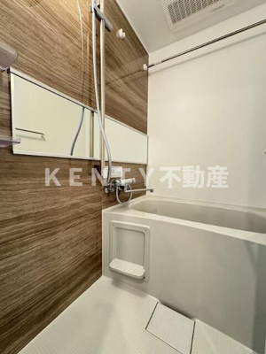 【浴室】 | ディアレイシャス田園調布本町 | 落ち着いた空間のお風呂です