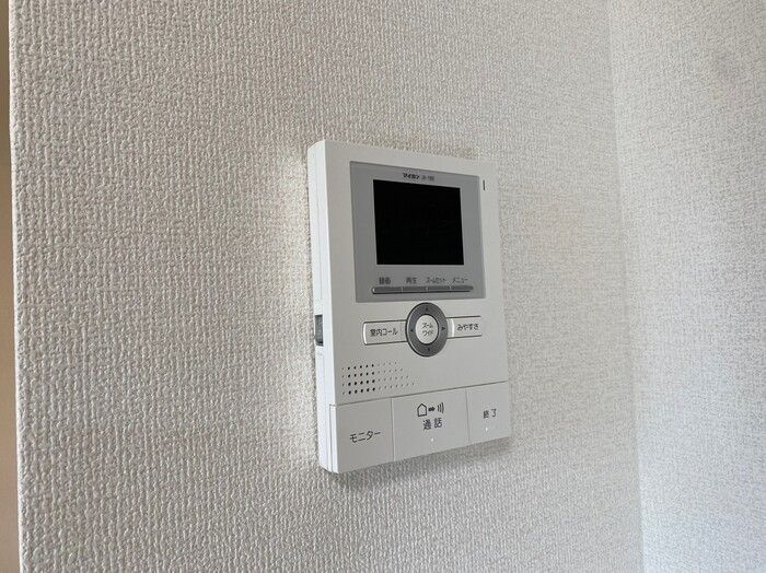 ＮＡＧＯＭＩ