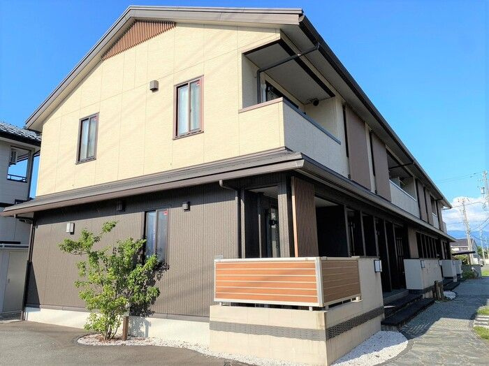 ＮＡＧＯＭＩ