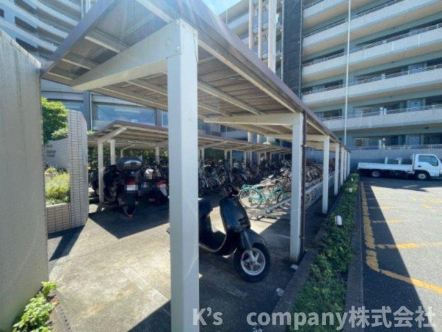 ◎茅ヶ崎市中島　ビッグヴァングランヴァーグ茅ヶ崎の駐輪場|バイク置場◇