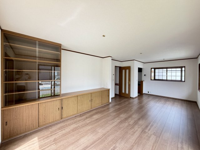 【居間・リビング】 | 北葛飾郡杉戸町内田　中古戸建