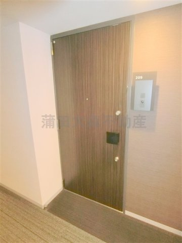 パークアクシス蒲田ステーションゲートの玄関