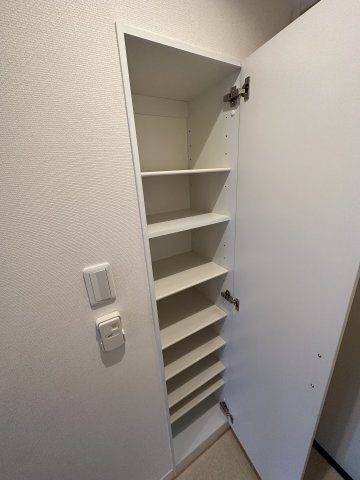 川崎市多摩区生田６丁目のアパートの収納