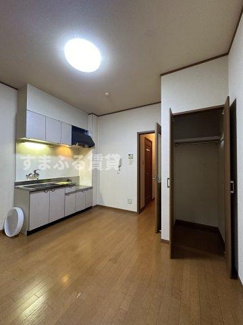 【内装】 | ヨーロピアンシャレー参番館　刈谷市山池町 | 同仕様　反転の場合あり（02484-207）
