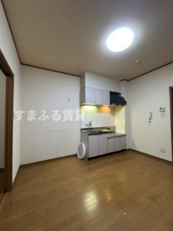 【居間・リビング】 | ヨーロピアンシャレー参番館　刈谷市山池町 | 同仕様　反転の場合あり（02484-207）
