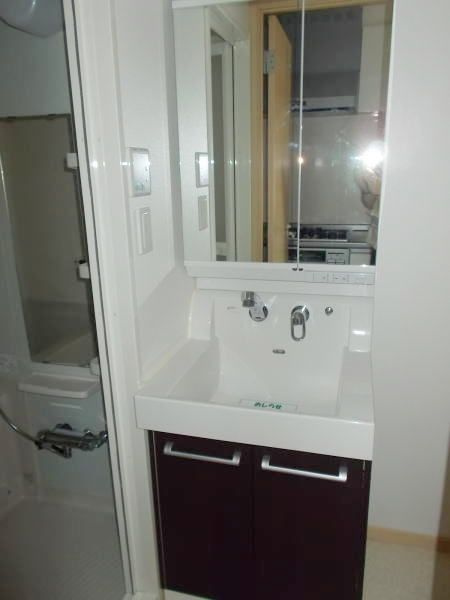 ファインアベニューⅢの洗面所