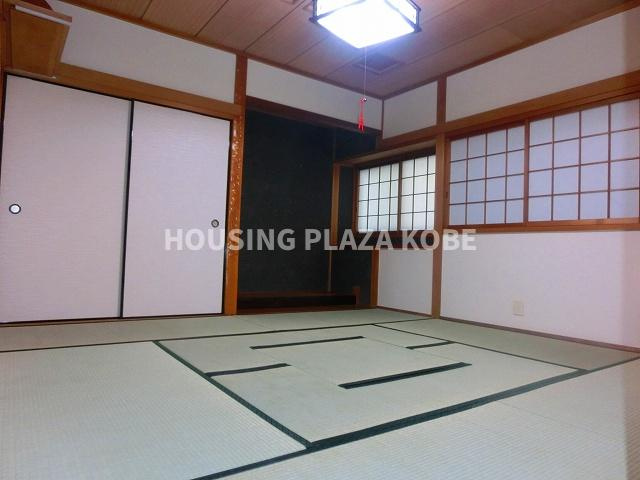 神戸市須磨区千守町２丁目の一戸建ての和室