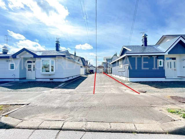 【前面道路含む現地写真】 | 北見市中ノ島町中古住宅
