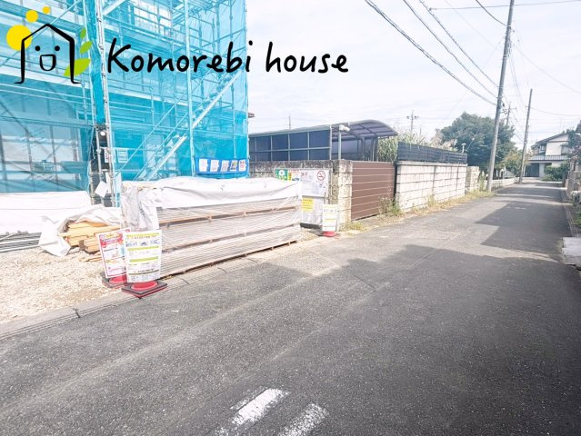 北本市西高尾7丁目　新築一戸建て　リーブルガーデン　02の前面道路含む現地写真|10/6撮影
