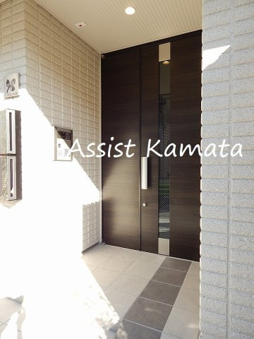 大田区大森中２丁目の賃貸マンションのエントランス