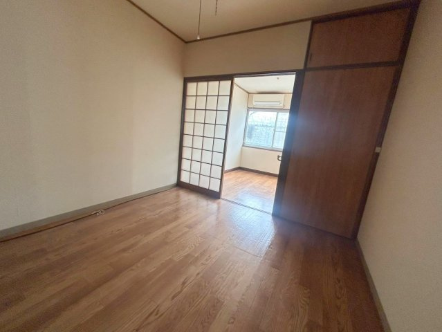 バートンハウス下新庄の居間・リビング