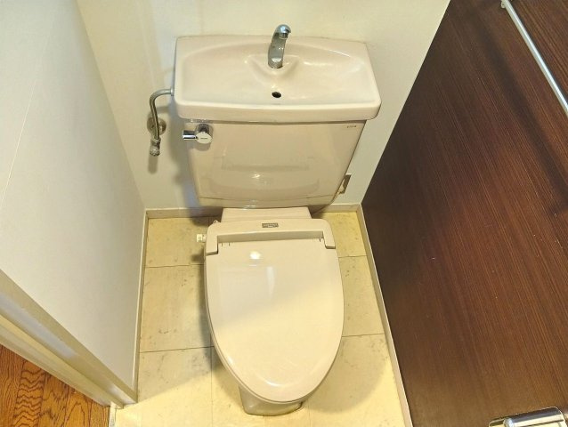 EXT B棟のトイレ|シンプルで使いやすいトイレです
