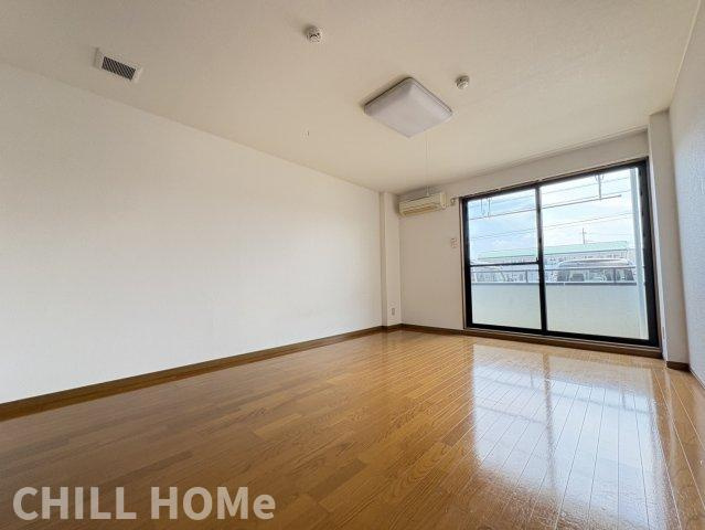 クオリティマンション筑縄の居間・リビング|他社様掲載物件もまとめてご紹介、ご案内可能です(^^)/