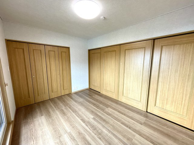 【洋室】 | 【リフォーム済み中古戸建】山形市大字青柳 | 2階洋室です！収納充実です♪