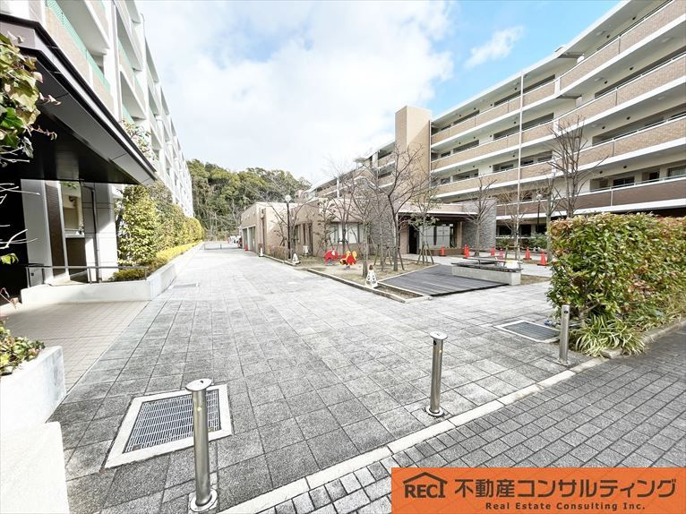 住吉山手コモンズD棟の周辺