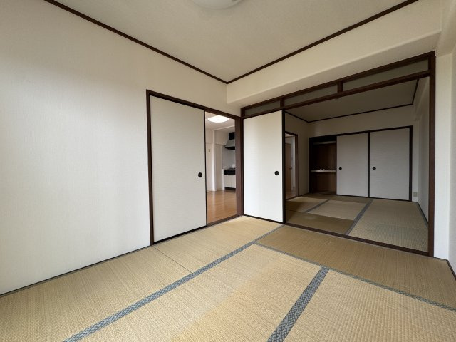 ネオコーポ明舞弐番館の和室
