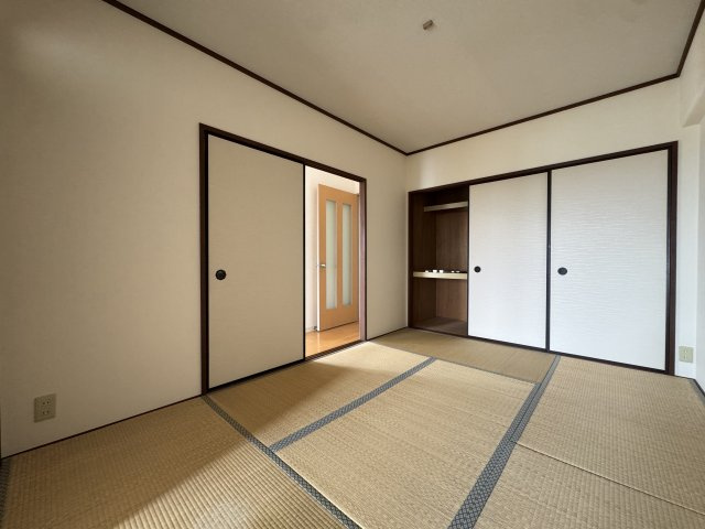 ネオコーポ明舞弐番館の和室