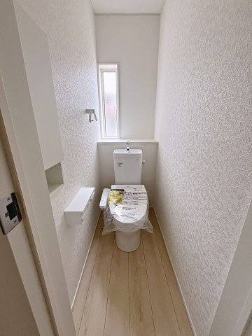 新築戸建・新築建売　西郷村小田倉第36　熊倉小・西郷第一中のトイレ|各階にございますので、朝の混雑時や夜中の利用も安心です！