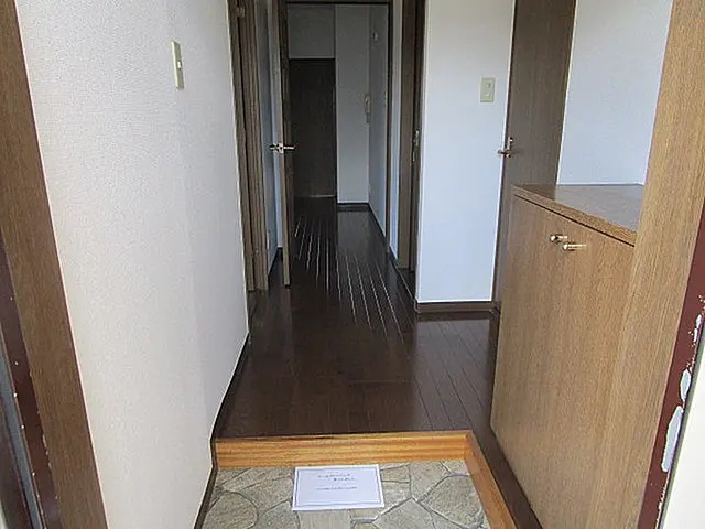 パブリックの玄関