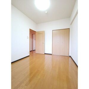 レージュ川秋の内装