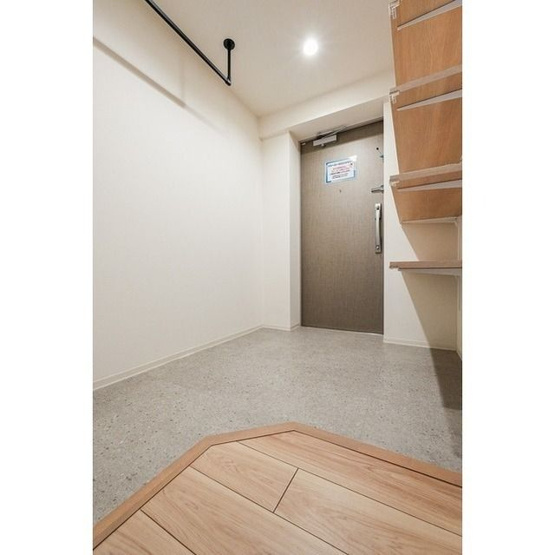 【玄関】