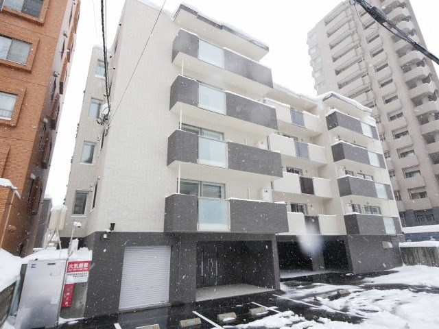 【外観】ピオネロ伏見 