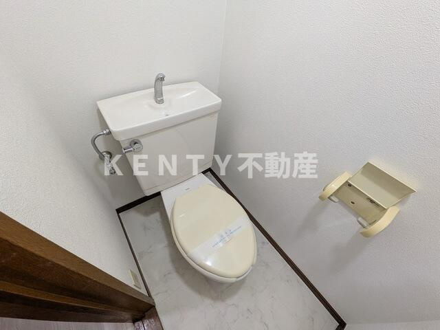 【トイレ】 | コーポクリーントップ | 落ち着いた色調のトイレです