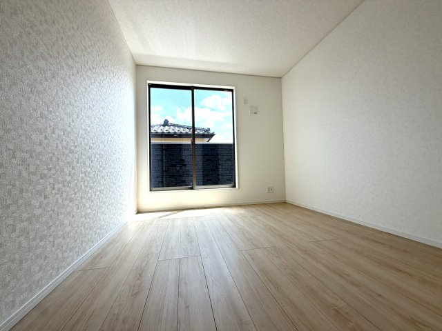 越谷市弥十郎第１４　新築戸建の洋室|家具の配置がしやすいレイアウトの洋室。お好みのインテリアを楽しめる空間です。