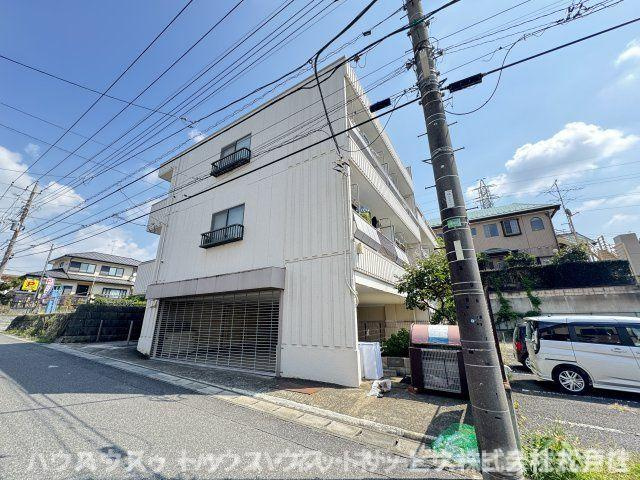 フォレストパーク松戸の駐車場