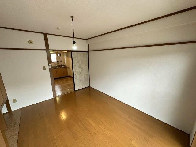 小川ビルの寝室