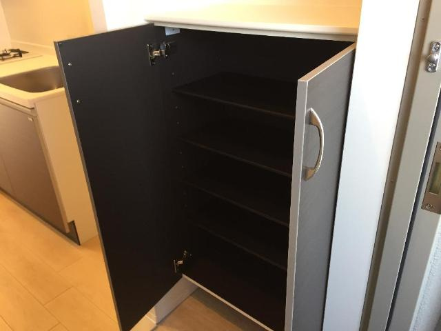 ワイズ　ヴィレッタの収納|下駄箱（イメージ）