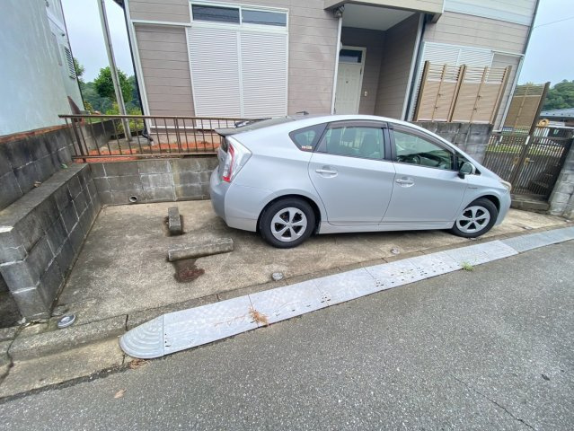 【駐車場】