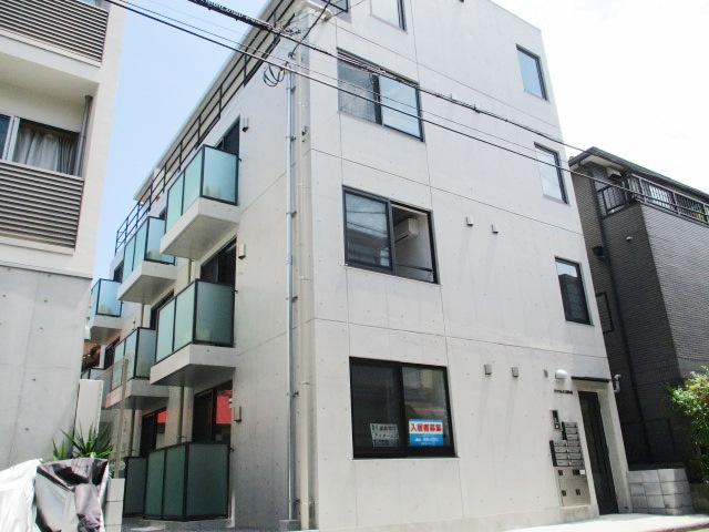 アンソレイエ西小山の外観