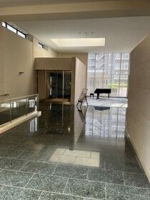 Ｉｔ’ｓ東京フォーサイトスクエアのロビー