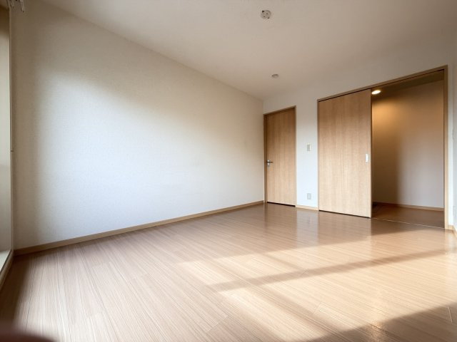 リバーパークかわせみの洋室