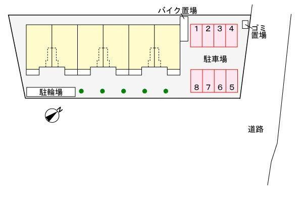 ベル　フィオーレの駐車場
