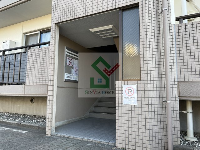 コーポレート志木街道のエントランス